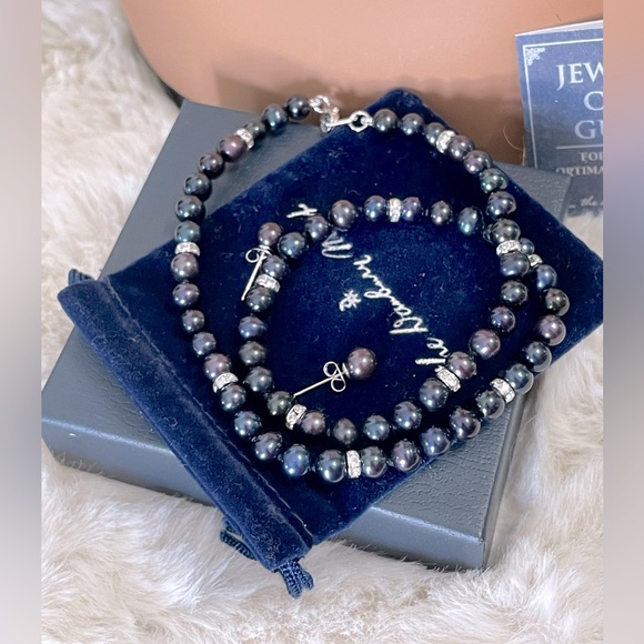 ❗️FINAL PRICE❗️Danbury Mint NIB Black Pearl Necklace With Free Matching Earrings - Picture 3 of 11